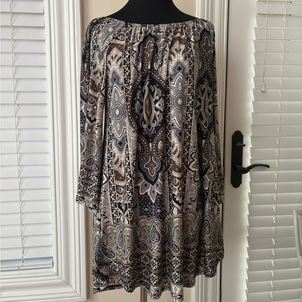 Tunic with 3/4 length bell sleeves by 2B Together.
